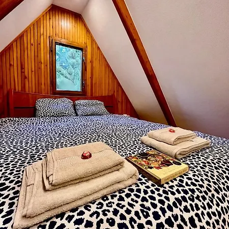 Apartment Kerekerdo Apartman -